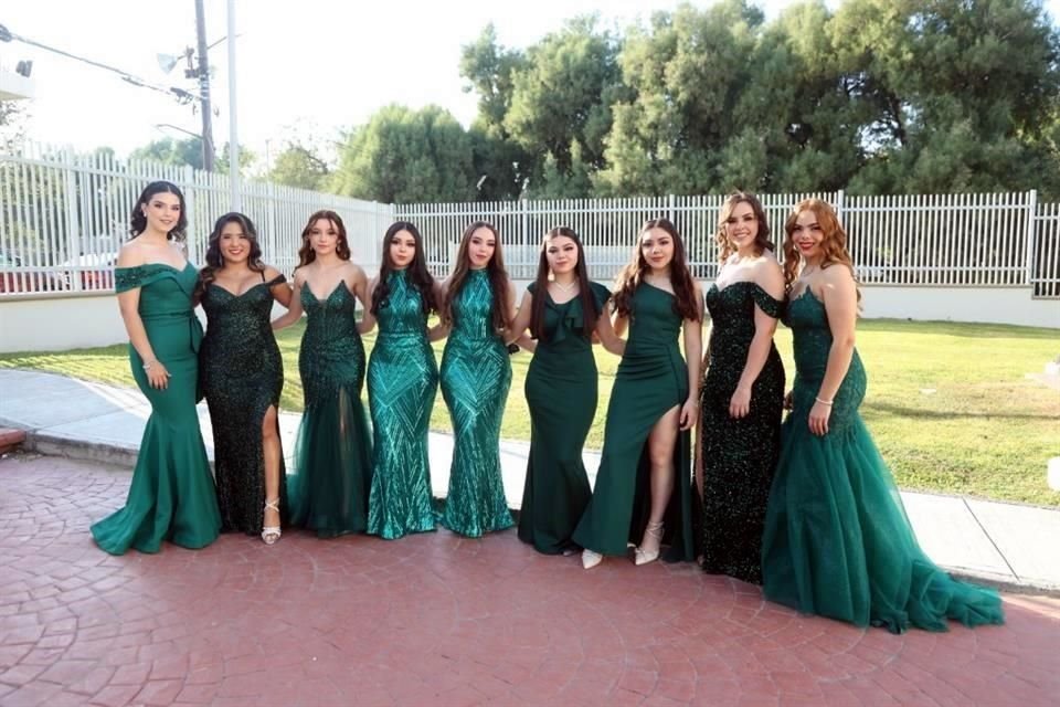 Mónica Elizondo, Ashley Campos, Natalia García, Mariana Elizondo, Gabriela Elizondo, Mónica Elizondo, Vanessa Elizondo, Jaqueline Llanas y Sofía Elizondo