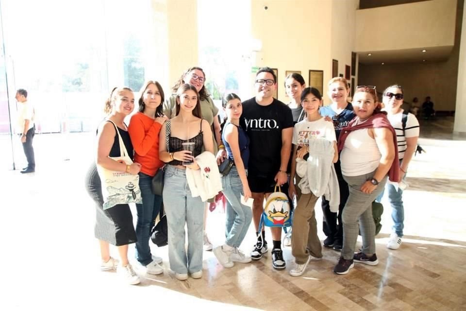 Carmen Anzaldo, Magaly Salcedo, Damaris Huerta, Ana González, Alessandra Rivera, Daniel Cuevas, Estefany Escobar, Atenea Irra, Blanca Galeana, Luz Serrano y Anabell Irra