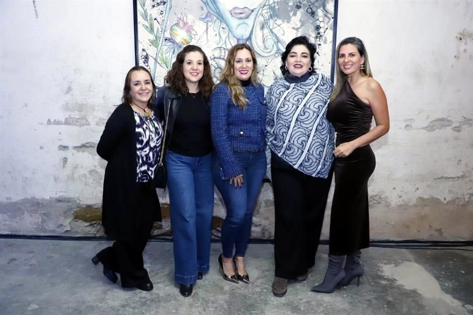 Marisa Fernández, Susana Lozano, Rocío Morales, Verónica Vázquez y Cruz María Cantú