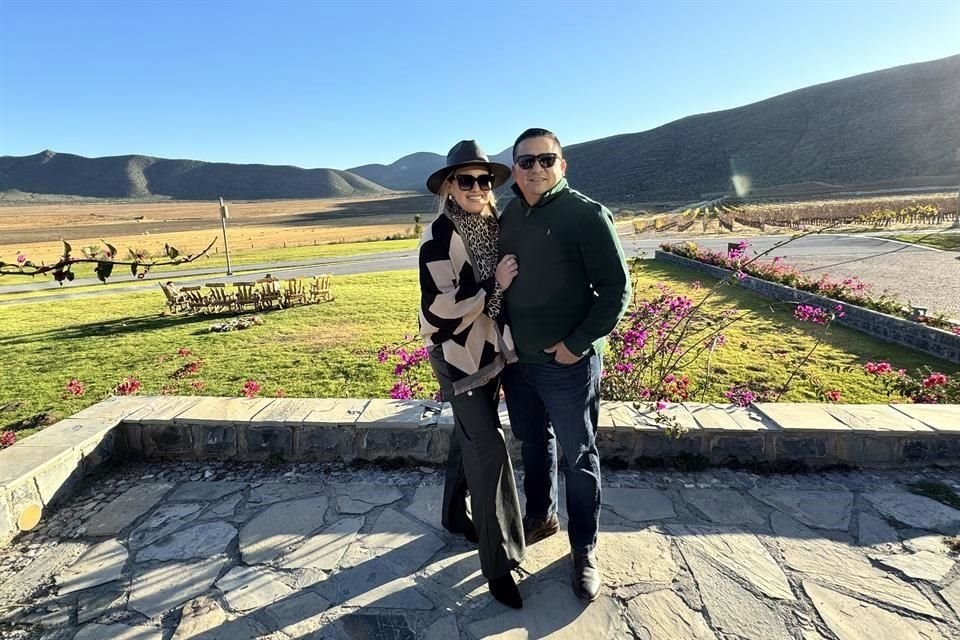 Viñedos Don Leo, Parras,<br>Lissy Ramírez y Juan Ángel Mendoza