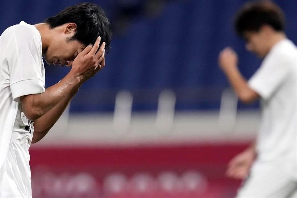 Japón comenzó a tocar la puerta tricolor cuando llegaba el desenlace del partido, pero no les alcanzó para alargar el duelo.