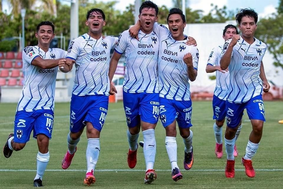 La filial albiazul sumó un nuevo triunfo en el inicio del torneo.