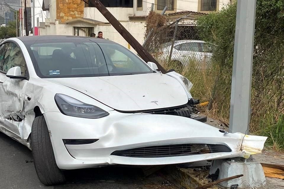 El accidente ocurrió a las 14:00 horas en la calle Guillermo Prieto y 2 de Abril, en la Colonia Palo Blanco.