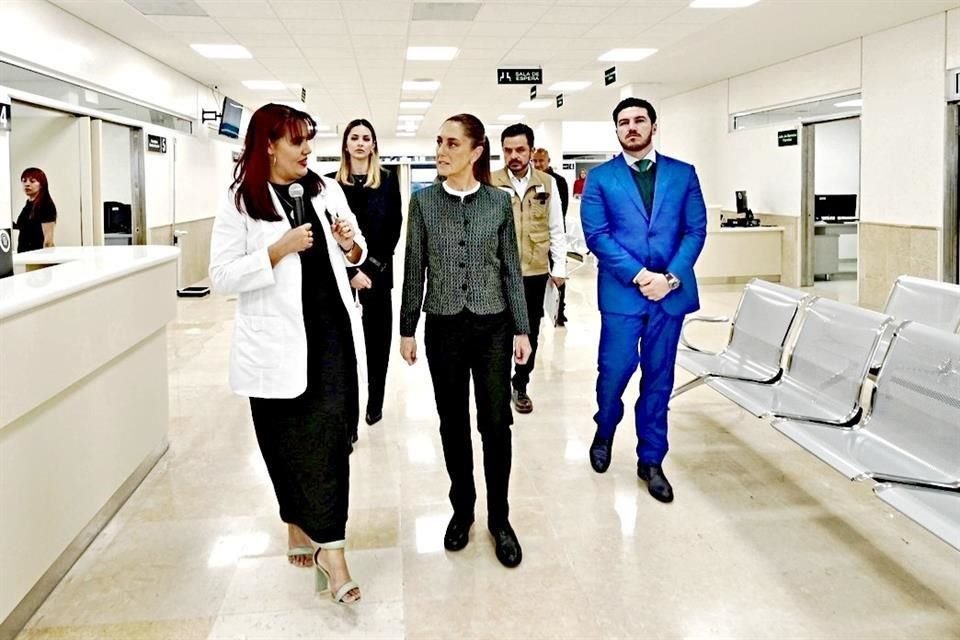 La Presidenta Claudia Sheinbaum inauguró ayer la Unidad de Medicina Familiar 73, en San Nicolás, acompañada del Gobernador Samuel García y el director del IMSS, Zoé Robledo.