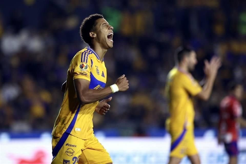 Hubo más lamentos que goles para Tigres durante el partido.