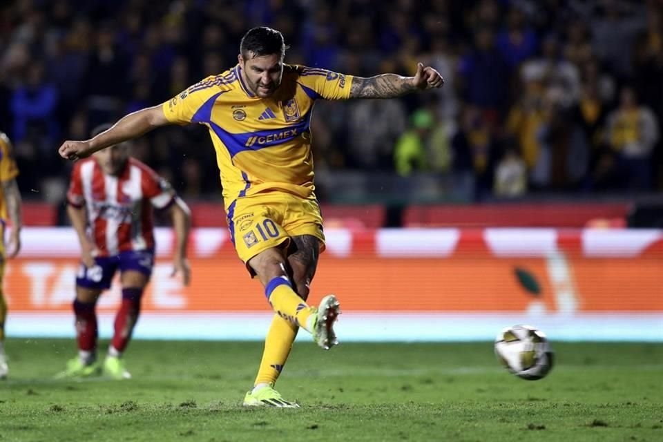 A los 68 minutos, Gignac no concretó la opción más clara de gol para Tigres, al fallar un penalti.