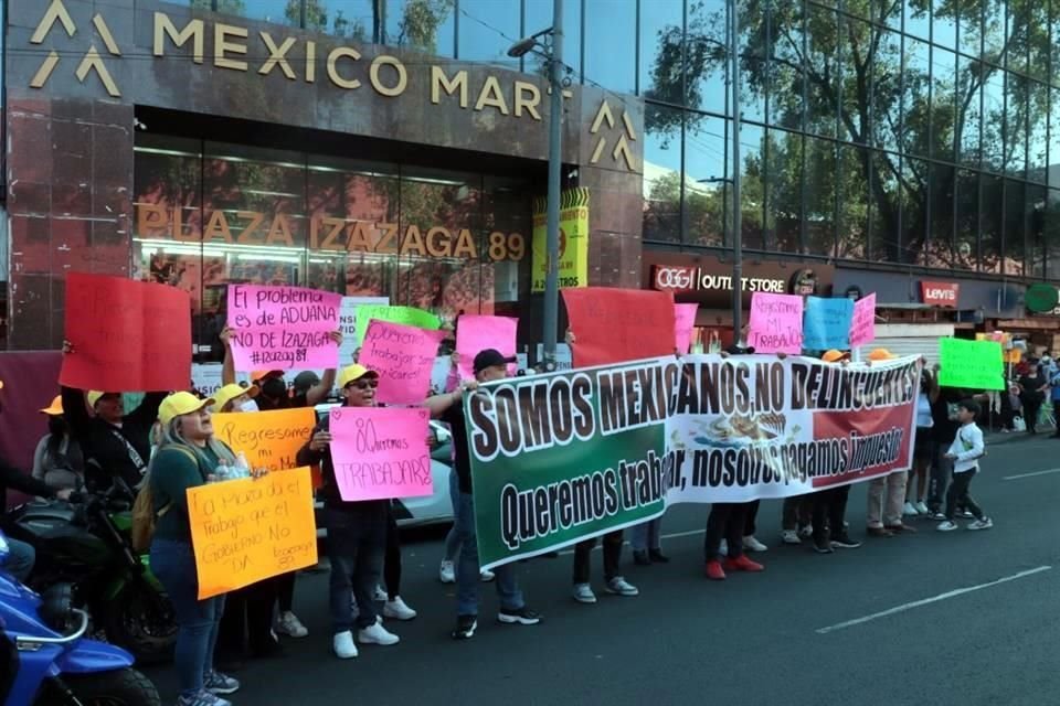 El bloqueo se realizó en diferentes puntos para solicitar la reapertura de vocales.