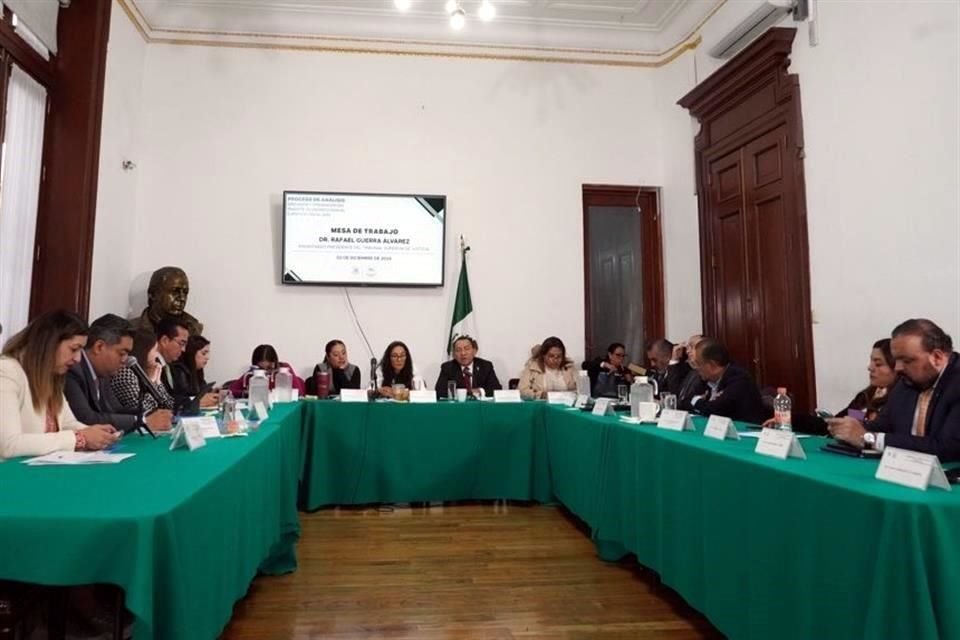 Guerra acudió ayer al Congreso de la Ciudad de México para presentar su proyecto de paquete presupuestal para el 2025.