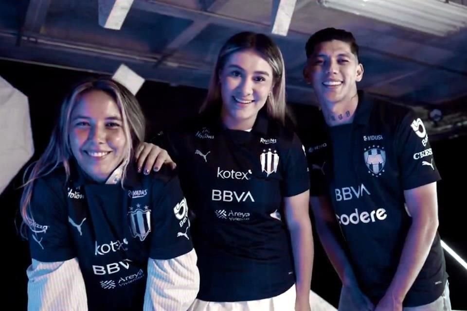 La versión también fue hecha para el cuadro femenil.