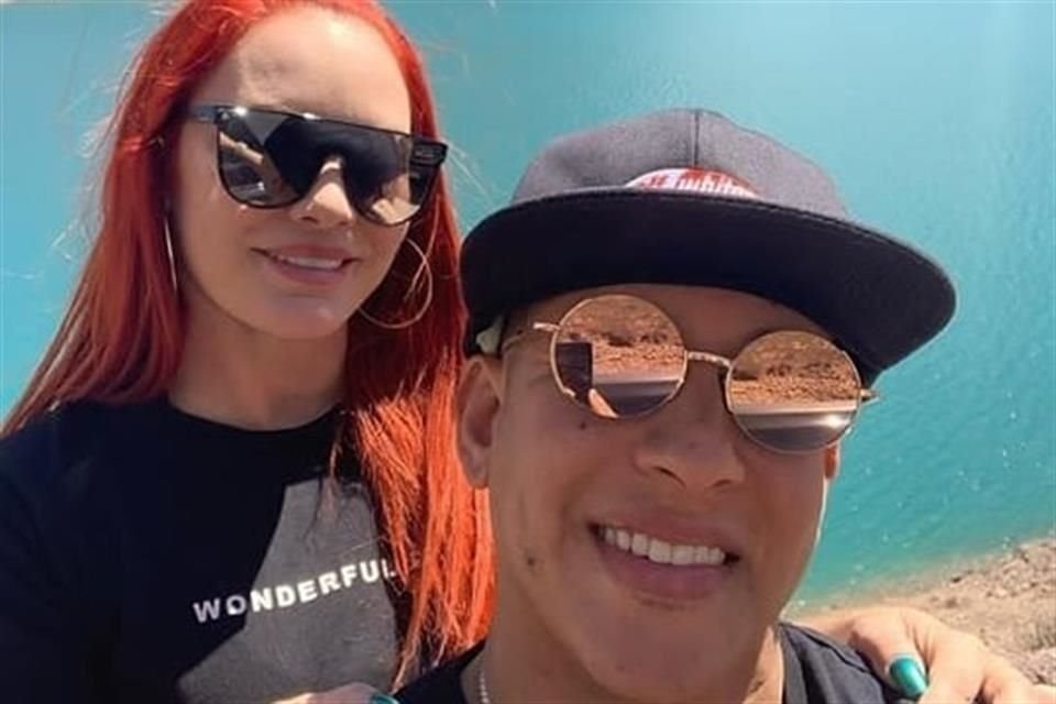 Luego de casi tres décadas de matrimonio, el reguetonero Daddy Yankee anunció su divorcio de su aún esposa, Mireddys González.