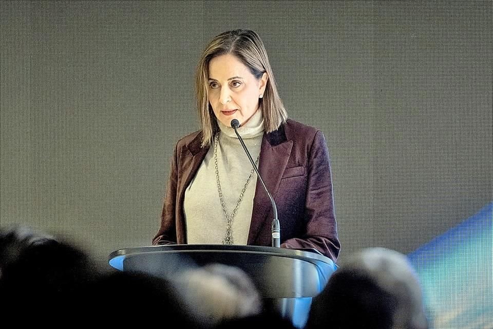 Eva Garza Lagüera Gonda, Presidenta de Comité de distritotec del Tecnológico de Monterrey.