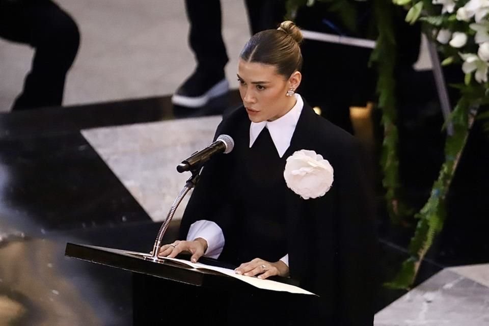 Salas fue una de las integrantes de la dinastía Pinal que asistió puntualmente al velorio y al homenaje de la actriz en Bellas Artes.