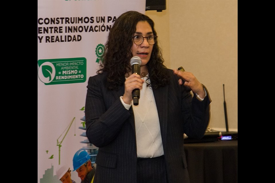 Dra. Nydia Suppen Reynaga, Co-directora del Hub América Latina del International EPD System, Consultora Especialista en Consumo y Producción Sostenible, ONU Medio Ambiente México - Unidad Recursos y Eficiencia.