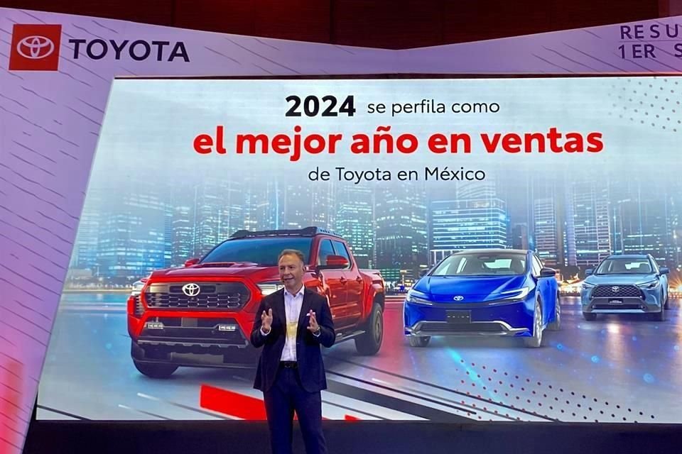 Guillermo Díaz, presidente de Toyota Motor Sales y Lexus de México, aseveró que tal cantidad representa un hito en la historia de más de dos décadas que la automotriz japonesa suma en el País.