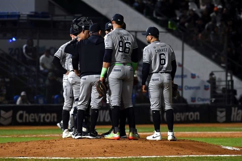 Los Sultanes cayeron ante Los Mochis en el tercer juego de la serie.