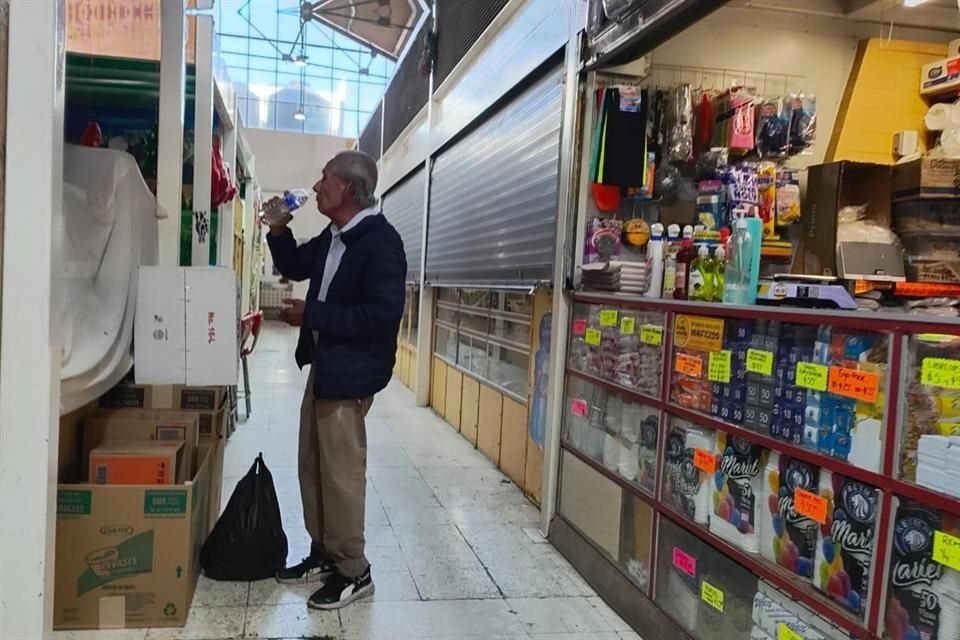 Comerciantes del Mercado 2 de Abril, dedicado principalmente a la venta de comida, comentaron que la detención de hombres pone una pausa al acoso y amenazas.