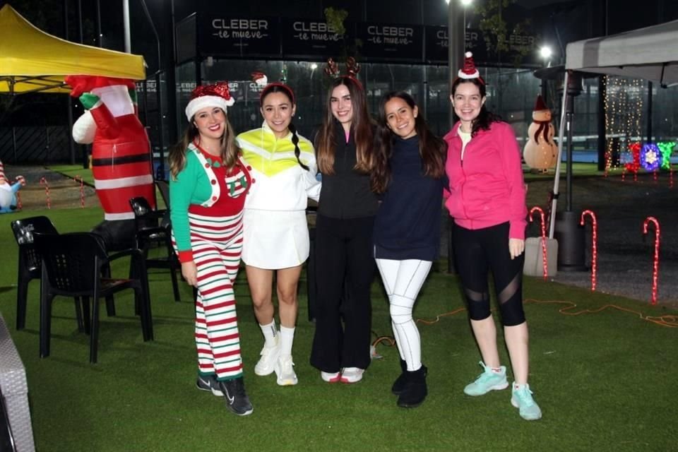 Paulina Garza, Lau García, Karime Tueme, Nora Sánchez y Diana Navarro