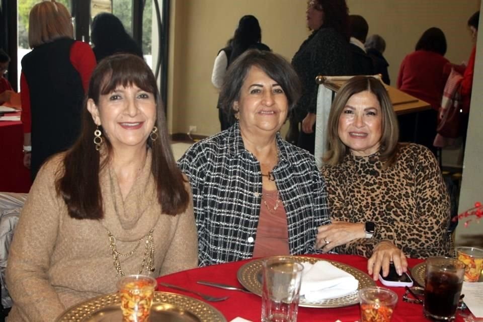 Norma Sánchez, Silvia Sánchez y Aurora Cisneros