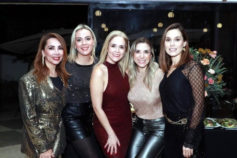 Ruth Leal de Muñoz, Érika Ávalos, Janella Luis de Salcido,   Daniela Garza y Georgina Gil