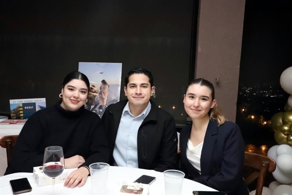 Gabriela Garza, Juan Pablo García y Magaly Gutiérrez