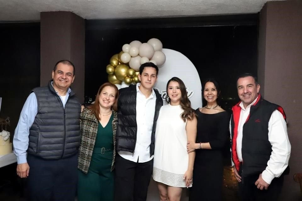 Luis Rosado, Consuelo Guzmán, Luis Rosado, Anna Franca, Olga Cantisani y Rudy González