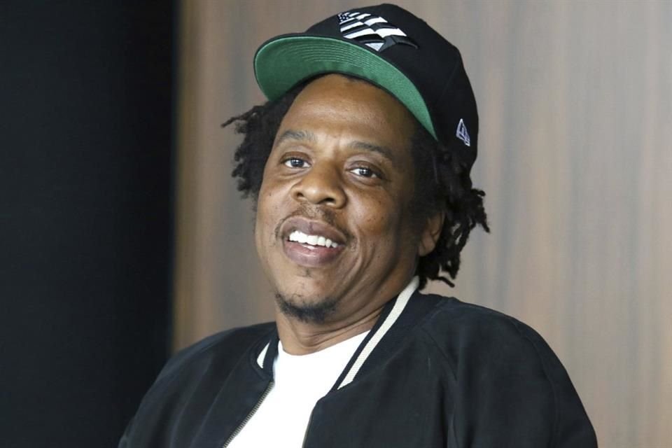 Jay-Z emitió un comunicado en el que defendió su inocencia y manifestó su dolor por el impacto de estas acusaciones en su familia.