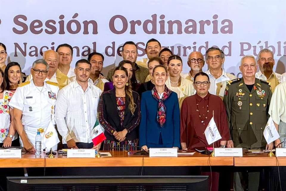 Gobernadores de la 4T apoyaron la estrategia migratoria de la Presidenta Claudia Sheinbaum, y aseguraron que no es necesaria la dureza para reducir la situación de movilidad.