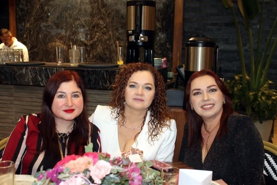 Caty Cavazos, Aleida y Maricela Rodríguez