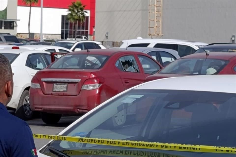 El hombre fue asesinado cuando estaba en un auto estacionado en la Plaza Citadel.