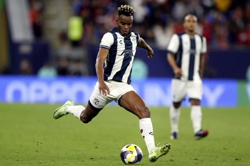 Faber Gil anotó el penalti definitivo para que el Pachuca avanzara a la Final de la Copa Intercontinental.