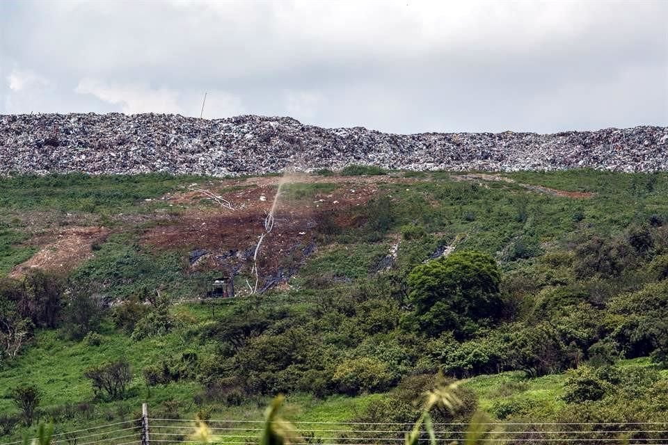 A partir de septiembre comenzará el cierre del vertedero de Laureles, y tardará varios años, advirtió el Gobernador de Jalisco.