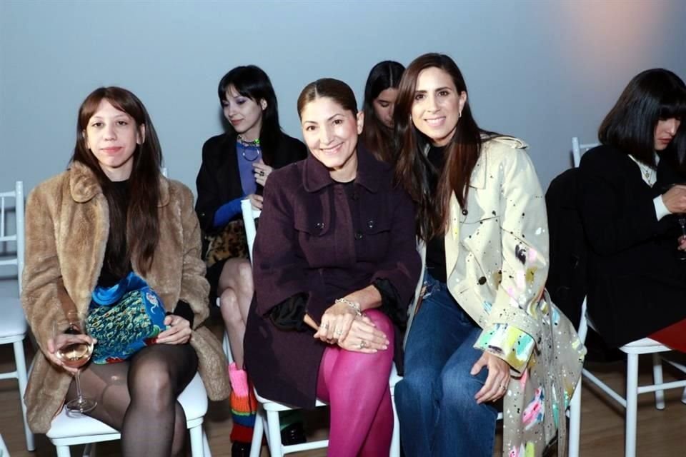 Alexandra Ruiz, Jeanette Toscano y Bere Flores