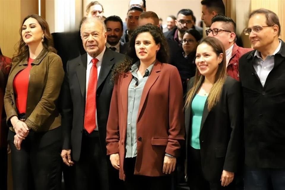 Las líderes de Morena y PVEM, así como el líder del PT, se reunieron para afirmar que irán juntos en elecciones locales de Durango y Veracruz en 2025.