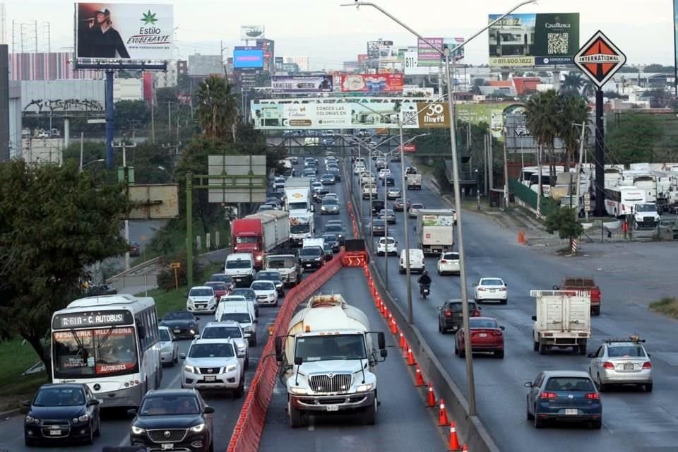  Los cierres viales se mantendrán los siguientes meses por los trabajos de cimentación y construcción del viaducto elevado.