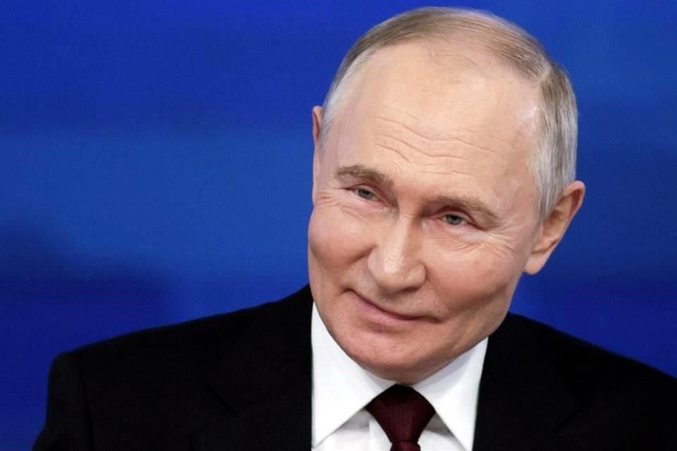 Vladimir Putin se dijo dispuesto a reunirse en cualquier momento con Donald Trump, que recientemente reclamó un alto al fuego en Ucrania.