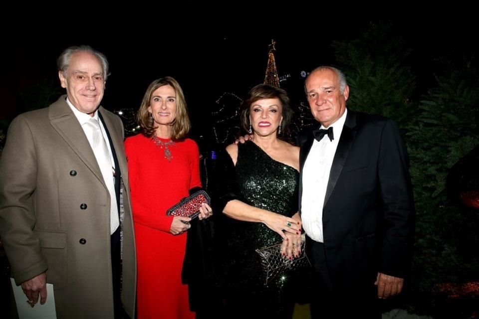 Vicente Ruiz, Paty Durán, Claudia Sada de González y Plácido González