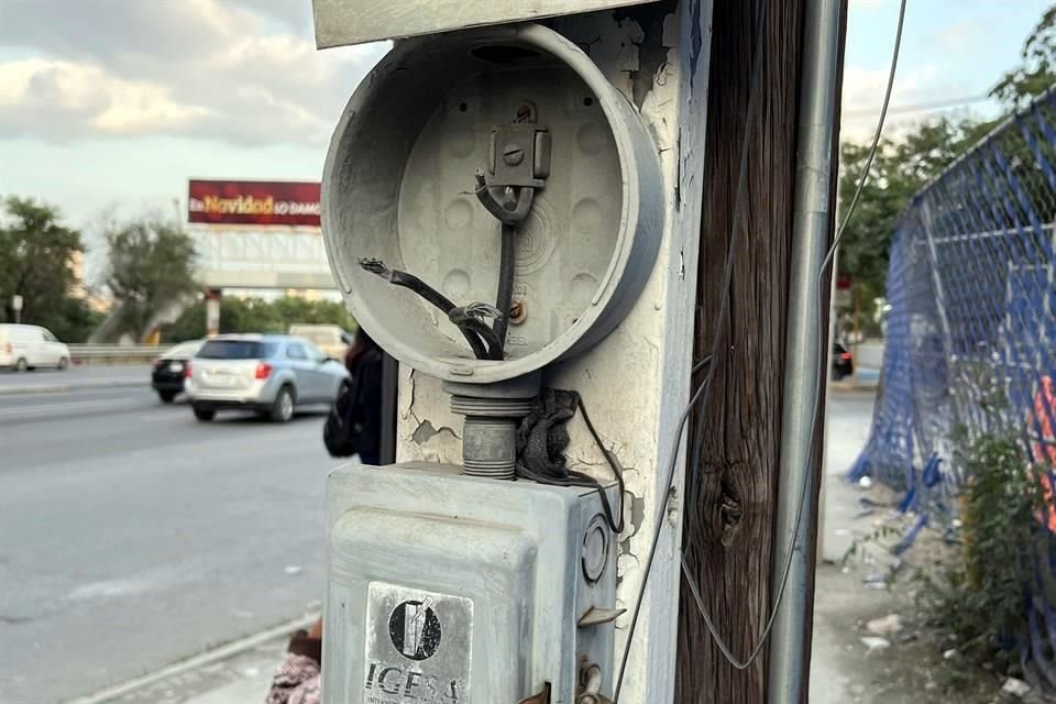 Avenida Morones Prieto: Los puertos usb no funcionan, incluso el medidor de CFE ya fue retirado.