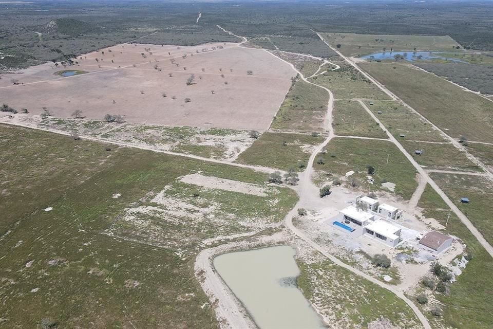 El Gobernador Samuel García adquirió un terreno de 700 hectáreas, en Burgos, Tamaulipas.