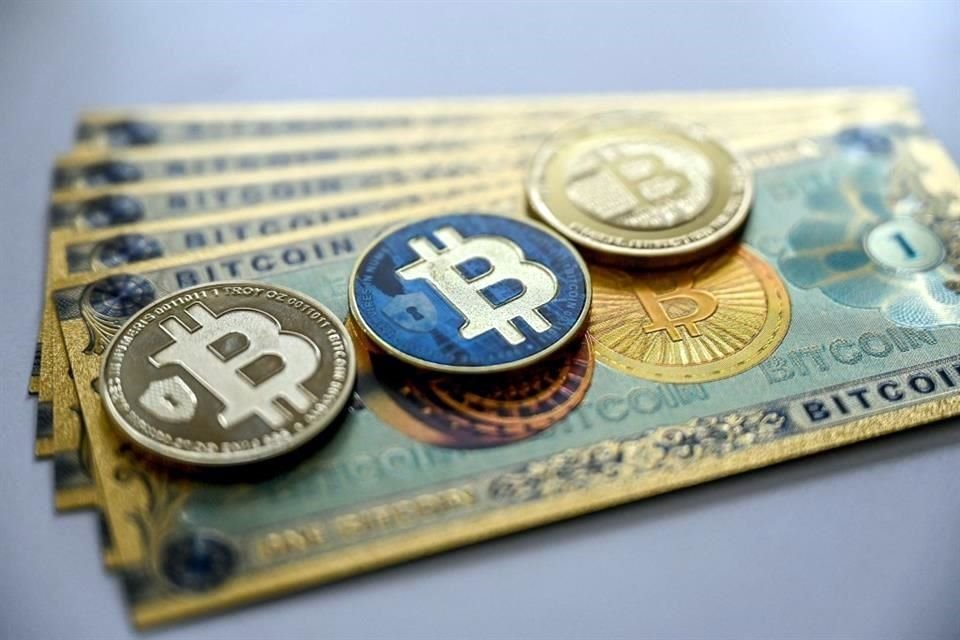 En diciembre, el bitcoin alcanzó un máximo de 108 mil 316 dólares.