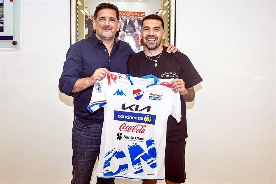 Celso Ortiz firmó este sábado con el Nacional de Paraguay.