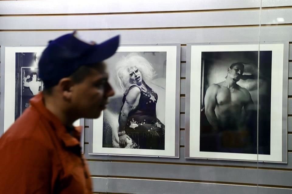 Aristeo Jiménez exhibe la exposición 'Rosa Venus' en el proyecto fotográfico Drama.