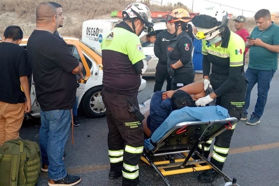 Los lesionados fueron trasladados en ambulancia a distintos hospitales para descartar lesiones de gravedad.