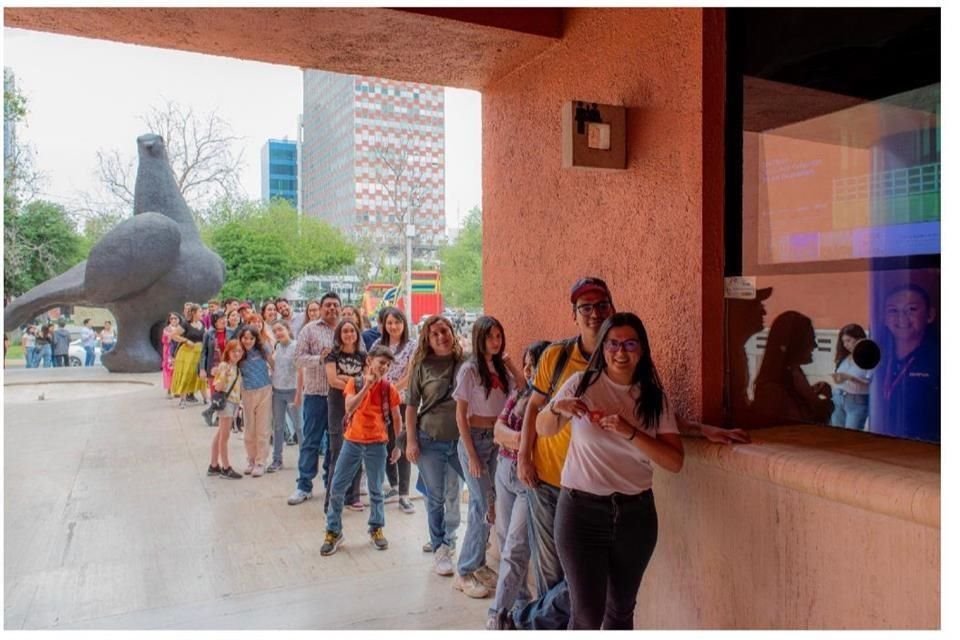 El Museo de Arte Contemporáneo de Monterrey  alcanzó este año (hasta el 23 de diciembre) la cifra de 262 mil visitas.