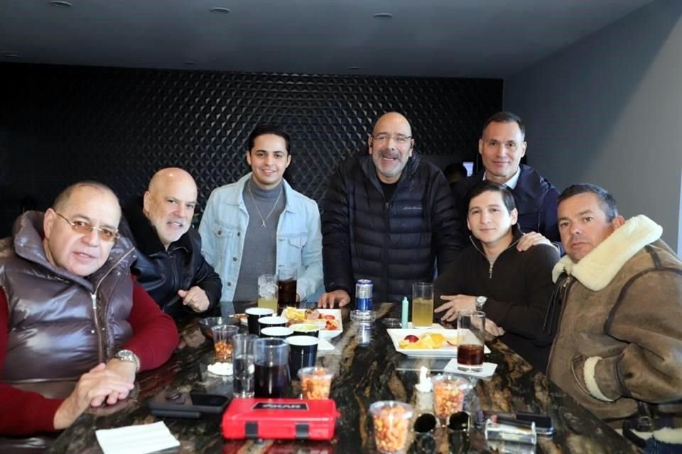 Enrique Herrera, Bernardo Rodríguez, Marcelo Sarralles, Marcial Herrera, Federico Zambrano, Alejandro Piñones y Humberto Zambrano