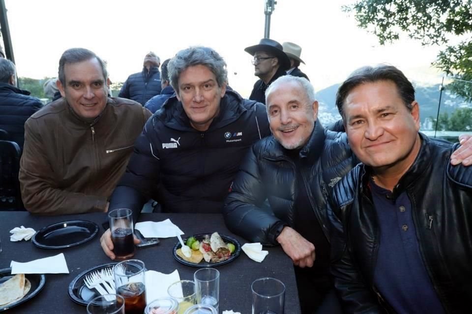 Jesús Dillon, Alberto Sojo, Guillermo Pérez Salinas y Roberto Colyer