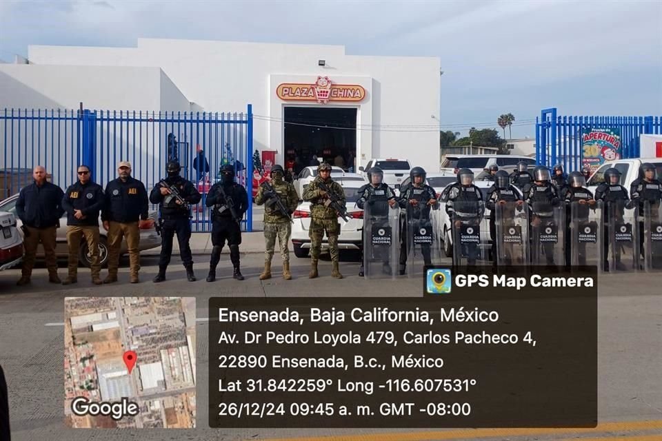 En el primer operativo de este tipo, en Izazaga 89, en la Capital del País, se incautaron cerca de 300 mil artículos, mientras que en Hermosillo, Sonora, se encontró cerca de un millón de piezas.