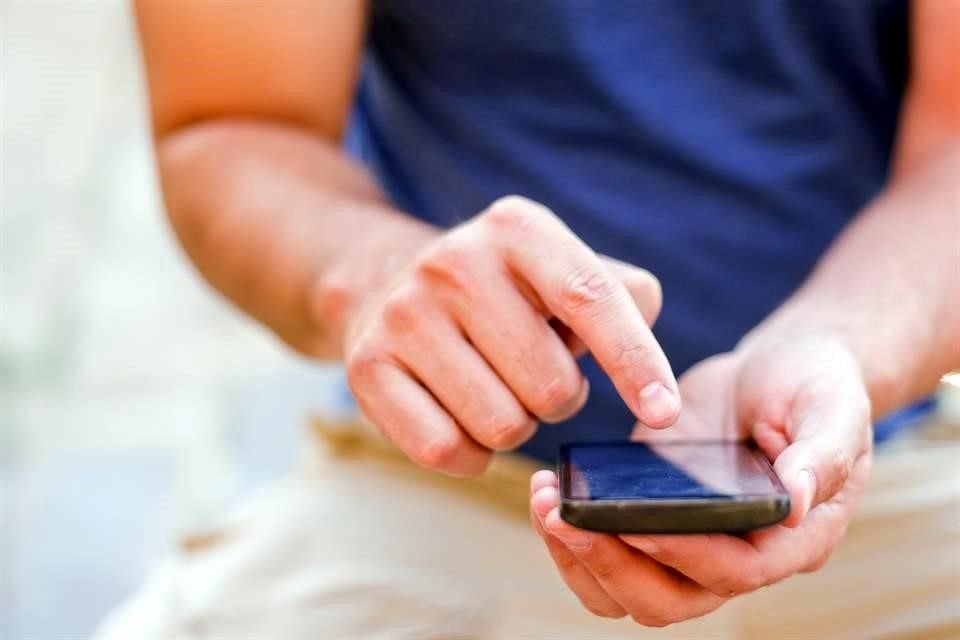'El 'clickbait' o 'anzuelo de clics' es una técnica frecuente en páginas web, redes sociales y anuncios para captar la atención mediante títulos exagerados, sensacionalistas o engañosos.
