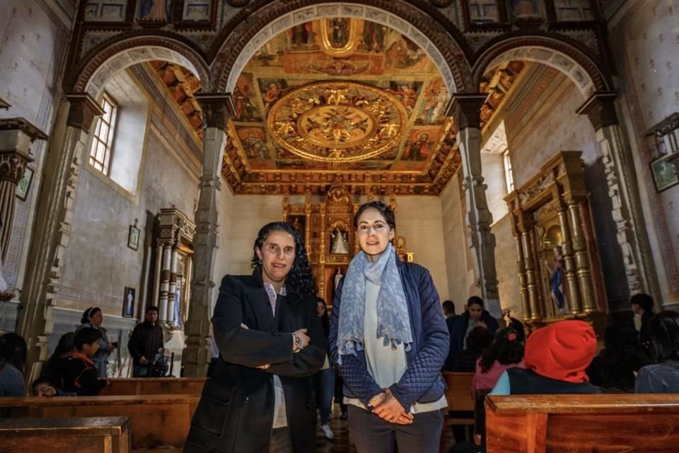 Las restauradoras Joselia Cedeño y Gabriela Contreras, egresadas de la Escuela de Conservación y Restauración de Occidente, son las responsables del proyecto.