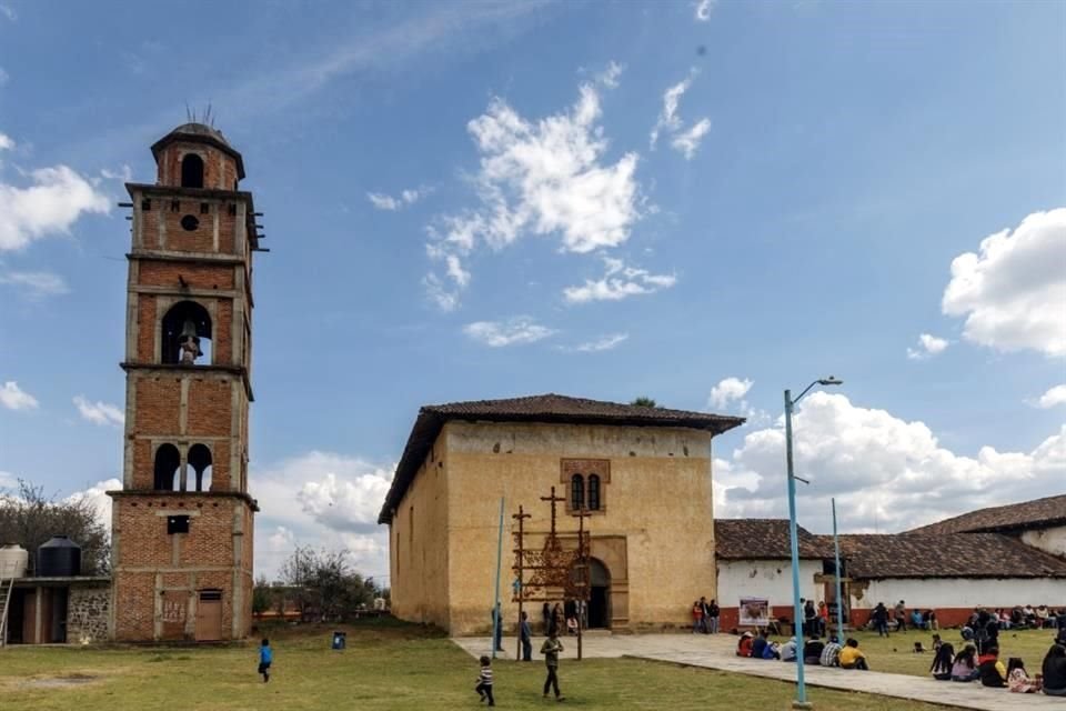 El inmueble se ubica dentro del Municipio de Pátzcuaro, y data del siglo 16.