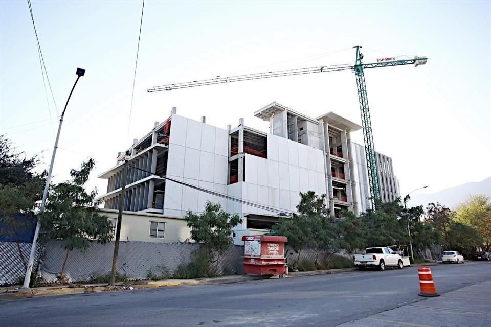 Según la Fiscalía, la construcción del nuevo Semefo tiene actualmente un avance del 61 por ciento.
